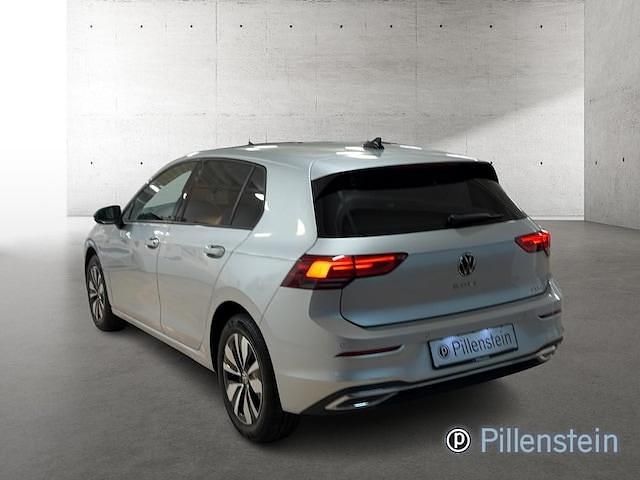 Gebraucht VW Golf VIII Move 110 PS (80 kW) 2024 Silber Limousine