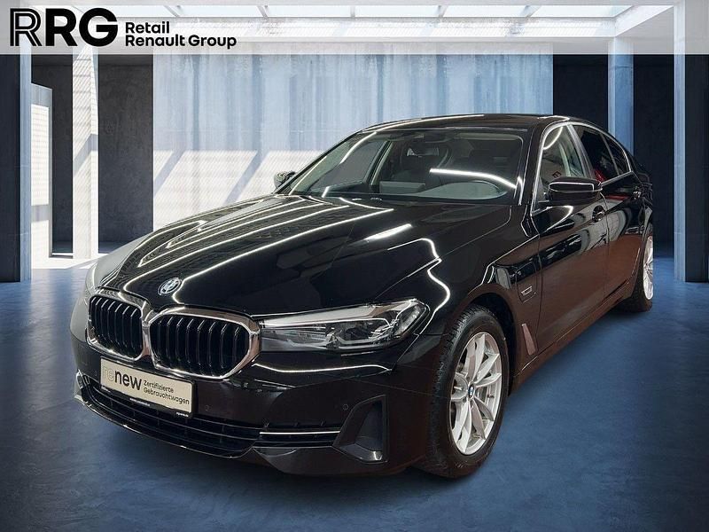Schwarz Gebraucht 2022 BMW 520 Limousine | 26.911 € (Fairer Preis) - Bild 1/3