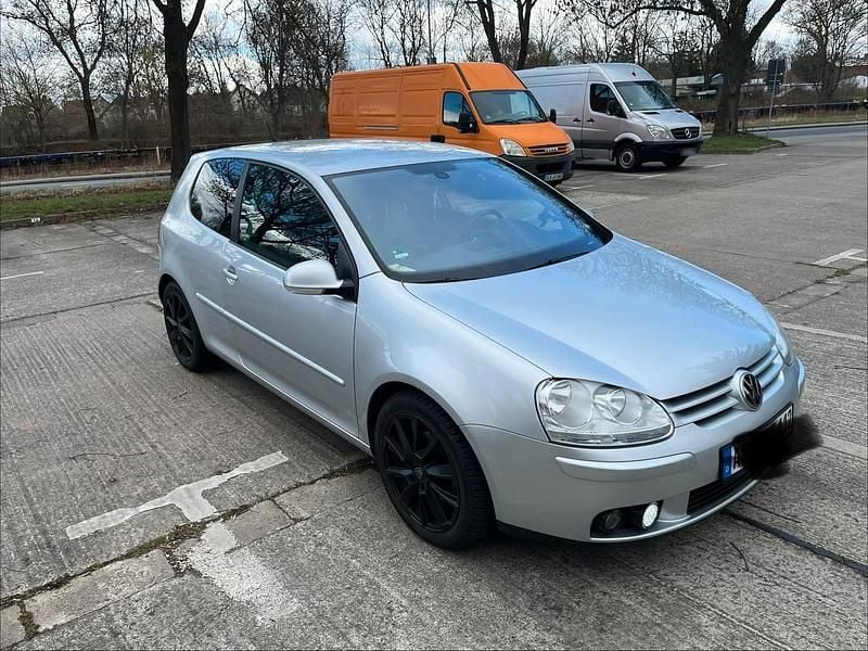 Gebraucht VW Golf V 116 PS (85 kW) 2007 Silber Limousine