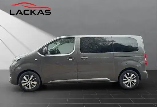 Gebraucht Toyota Proace Verso 144 PS (105 kW) 2022 Dark grey (grau) Kombi