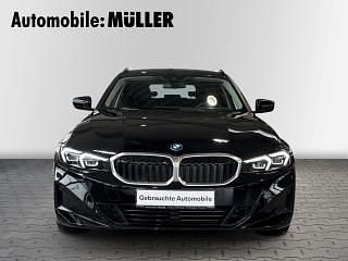 Gebraucht BMW 330e 184 PS (135 kW) 2022 Schwarz Kombi