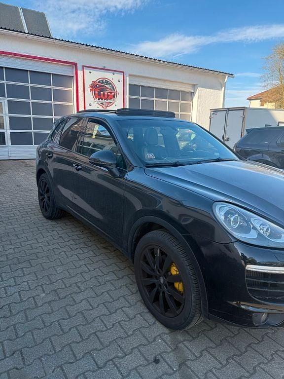 Second-hand Porsche Cayenne 262 CP (192 kW) 2015 Negru SUV