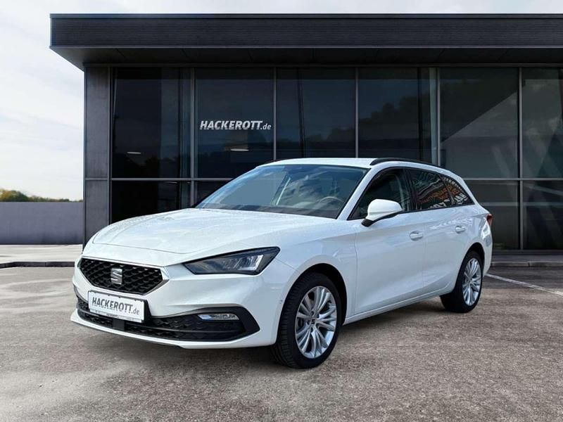 Weiß Gebraucht 2024 Seat Leon ST Style Kombi | 23.480 € (Fairer Preis) - Bild 1/4