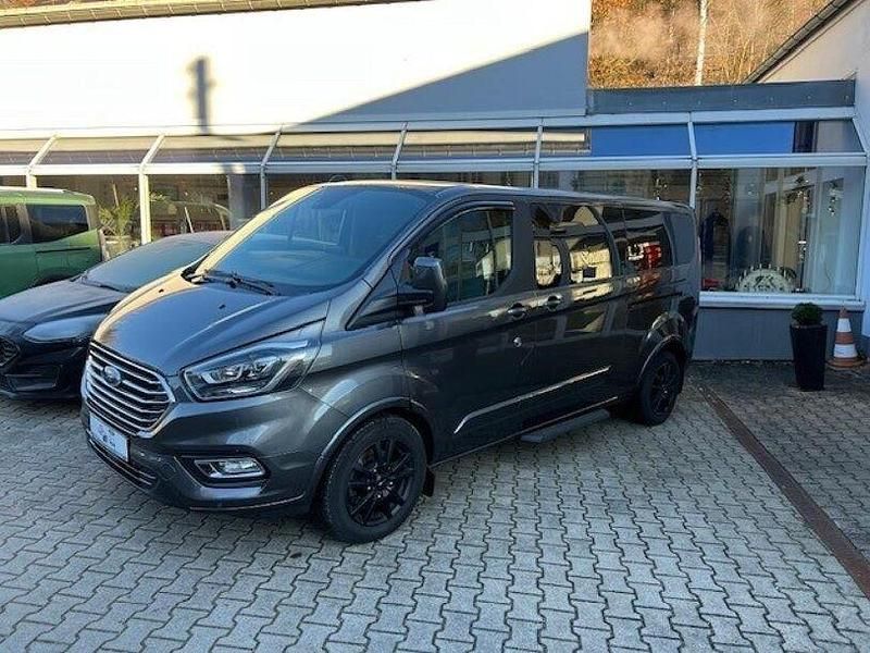 Gebraucht Ford Tourneo Custom Titanium 185 PS (136 kW) 2021 Grau Van
