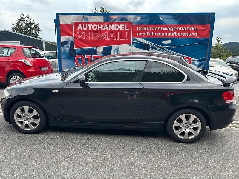 Schwarz Gebraucht 2009 BMW 125 Coupé Coupé | 9.700 € (Superpreis) - Bild 1/4