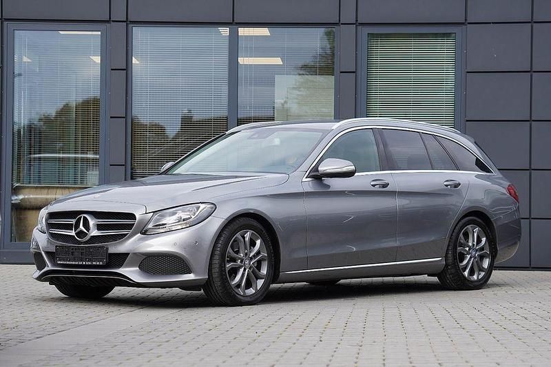 Palladiumsilber Gebraucht 2014 Mercedes C220 Kombi | 15.700 € (Fairer Preis) - Bild 1/4