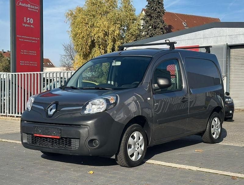 Grau Gebraucht 2017 Renault Kangoo Van / Kleinbus | 8.990 € (Guter Preis) - Bild 1/4