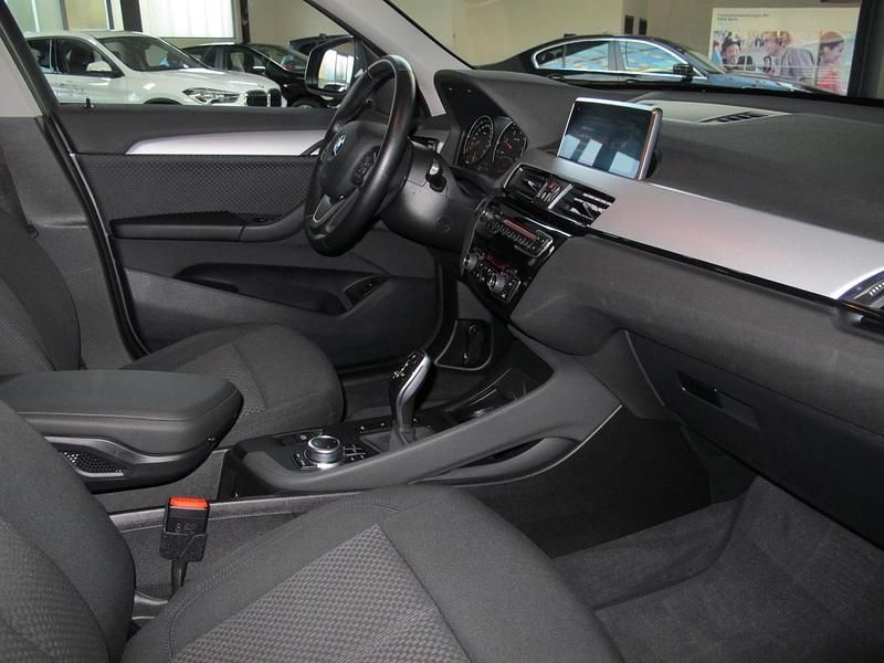 Gebraucht BMW X1 Advantage 150 PS (110 kW) 2020 Grau metallic SUV