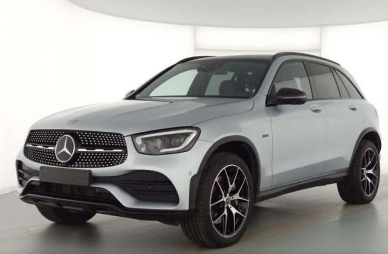 Gebraucht Mercedes GLC300e AMG line 194 PS (142 kW) 2021 Silber SUV
