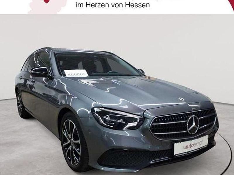 Gebraucht Mercedes E200 197 PS (144 kW) 2022 Selenitgrau metallic Kombi