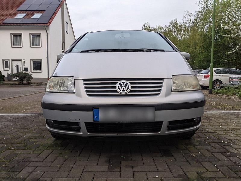 Silber Gebraucht 2003 VW Sharan Van / Kleinbus | 1.200 € (Fairer Preis) - Bild 1/4