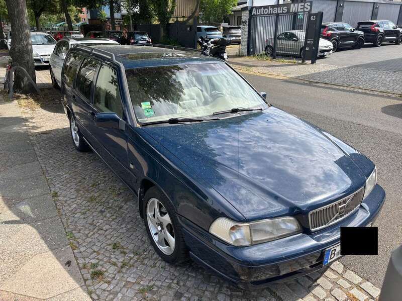 Blau Gebraucht 1998 Volvo V70 Kombi | 2.500 € (Guter Preis) - Bild 1/4