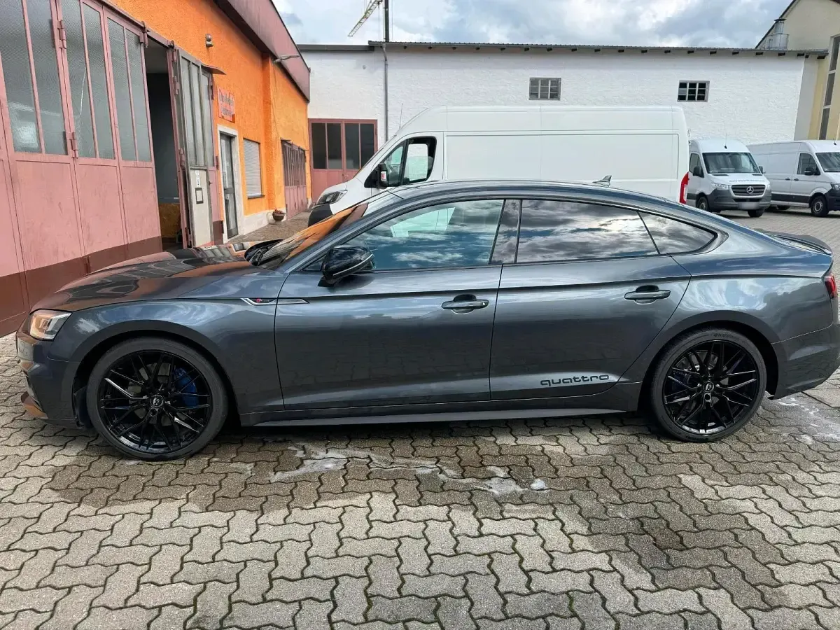 Gebraucht Audi A5 Sportback Ambiente 272 PS (200 kW) 2017 Grau Kleinwagen