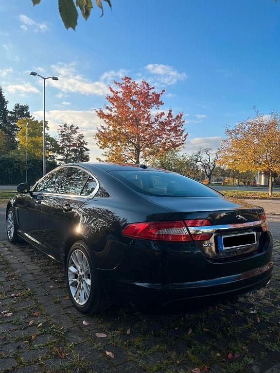 Gebraucht Jaguar XF 190 PS (139 kW) 2012 Schwarz Limousine