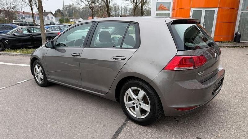 Gebraucht VW Golf VII 90 PS (66 kW) 2014 Silber Limousine