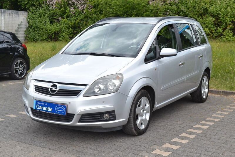 Silber Gebraucht 2006 Opel Zafira Edition Van / Kleinbus | 1.690 € (Fairer Preis) - Bild 1/4