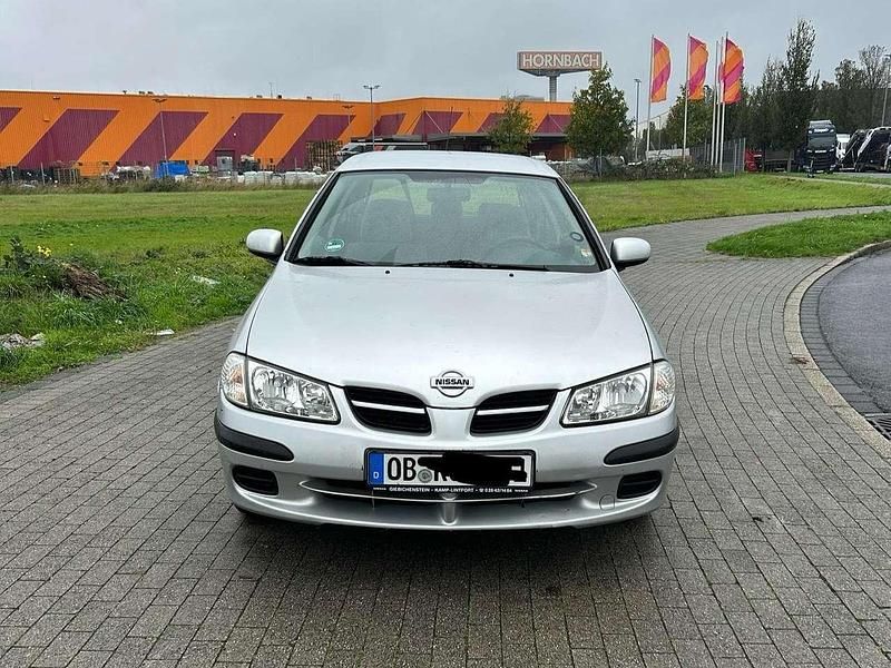 Silber Gebraucht 2002 Nissan Almera Comfort Limousine | 1.600 € (Fairer Preis) - Bild 1/4