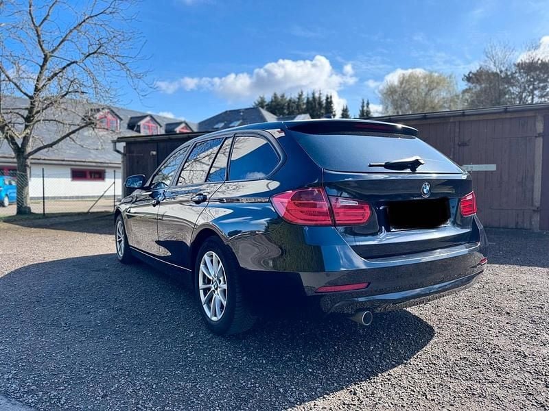 Gebraucht BMW 318 143 PS (105 kW) 2013 Weiß Kombi