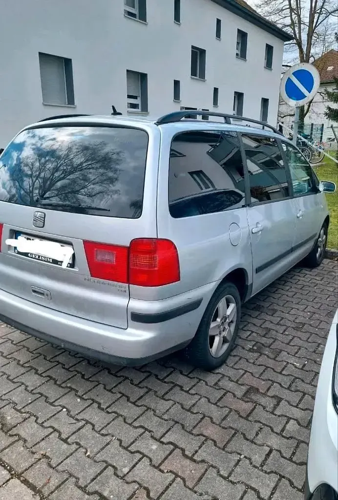 Używany Seat Alhambra 115 KM (84 kW) 2005 Srebrny Minivan