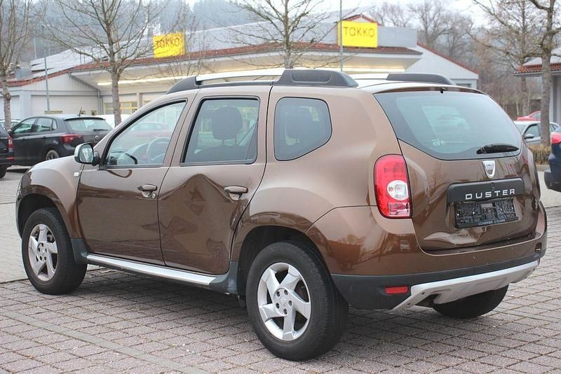 Second-hand Dacia Duster 105 CP (77 kW) 2010 Maro SUV