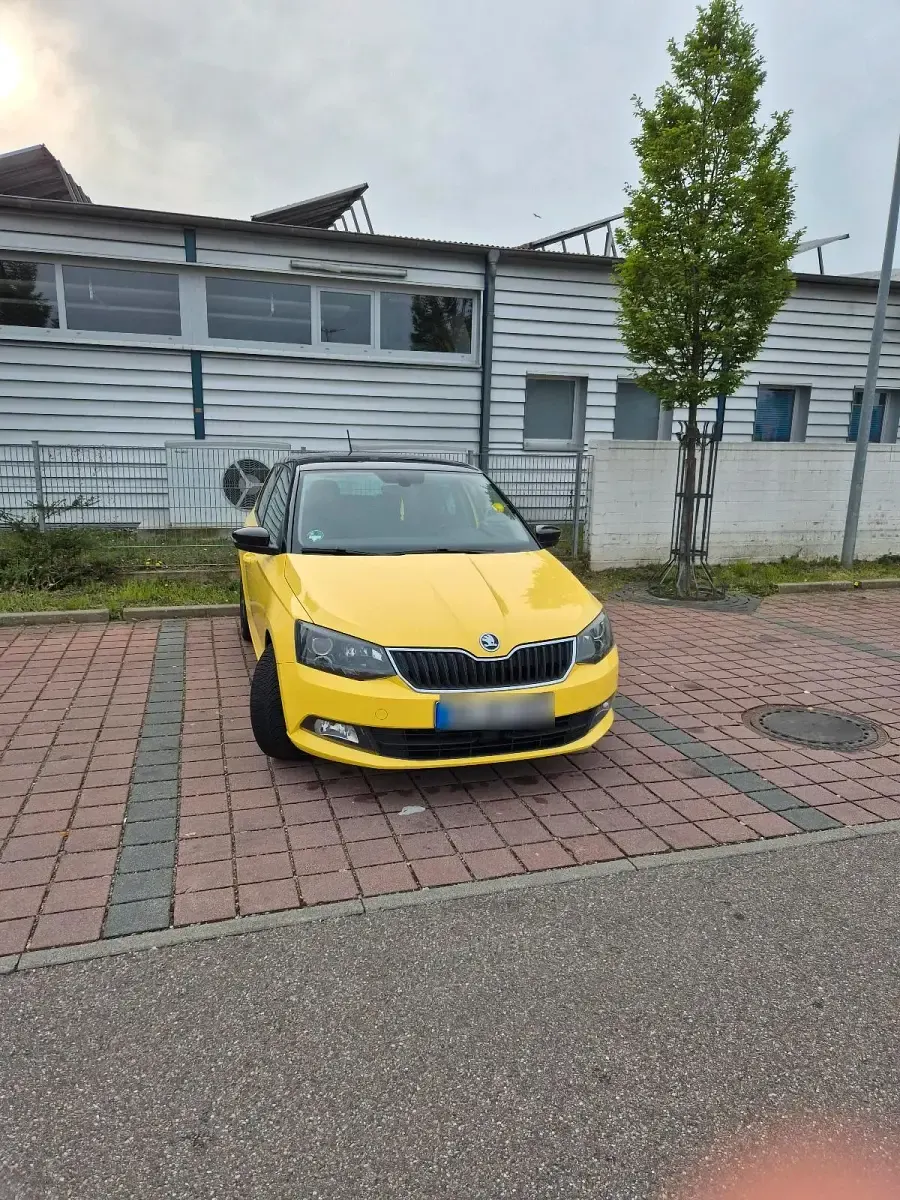 Gebraucht Skoda Fabia Monte Carlo 110 PS (80 kW) 2014 Gelb Kleinwagen