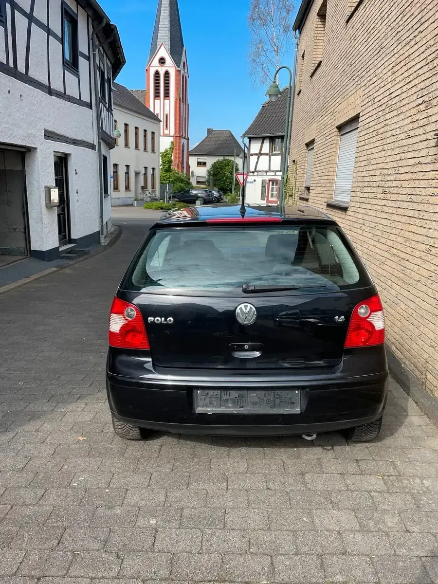 Gebraucht VW Polo 55 PS (40 kW) 2003 Schwarz Kleinwagen