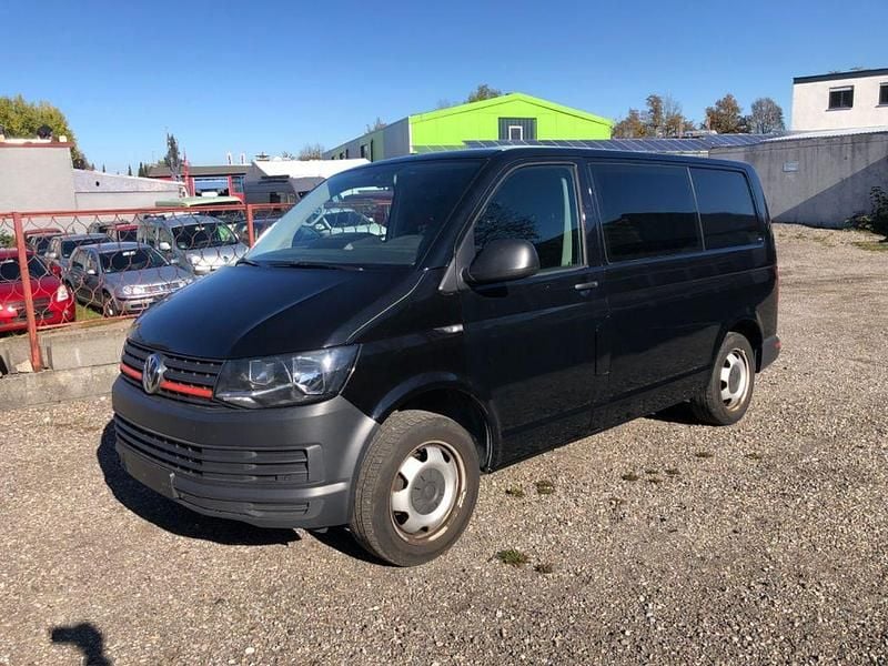 Gebraucht VW T6 179 PS (131 kW) 2016 Grün Van