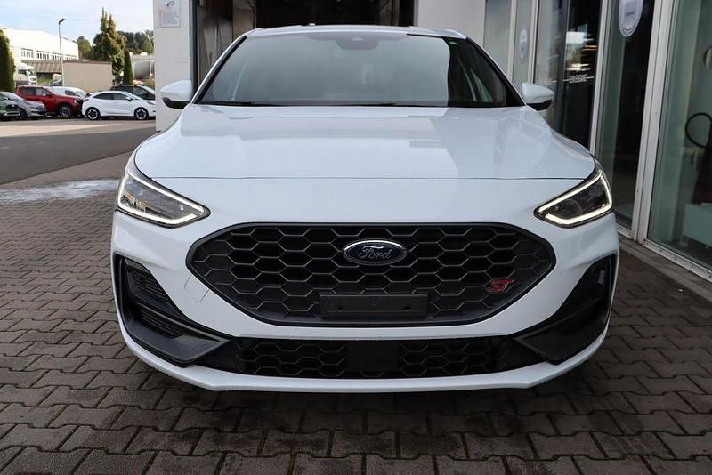 Nowe Ford Focus ST 280 KM (205 kW) 2025 Biały Sedan/Limuzyna