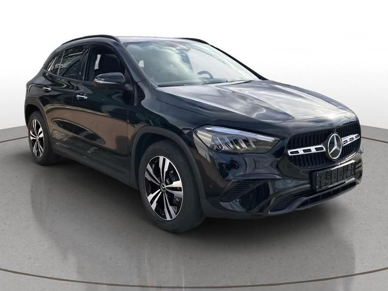 Gebraucht Mercedes GLA180 Progressive 116 PS (85 kW) 2025 Schwarz SUV