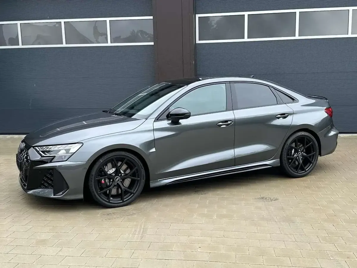 Gebraucht Audi RS3 400 PS (294 kW) 2026 Daytonagrau perleffekt Limousine