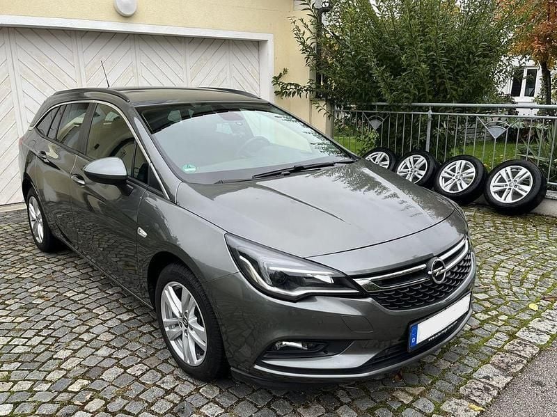 Grau Gebraucht 2019 Opel Astra Edition Kombi | 6.990 € (Superpreis) - Bild 1/4