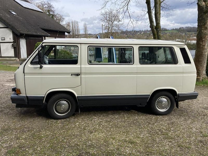 Usado VW Multivan 93 HP (68 kW) 1988 Branco Monovolume