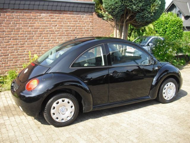 Gebraucht VW New Beetle 75 PS (55 kW) 2003 Schwarz Kleinwagen
