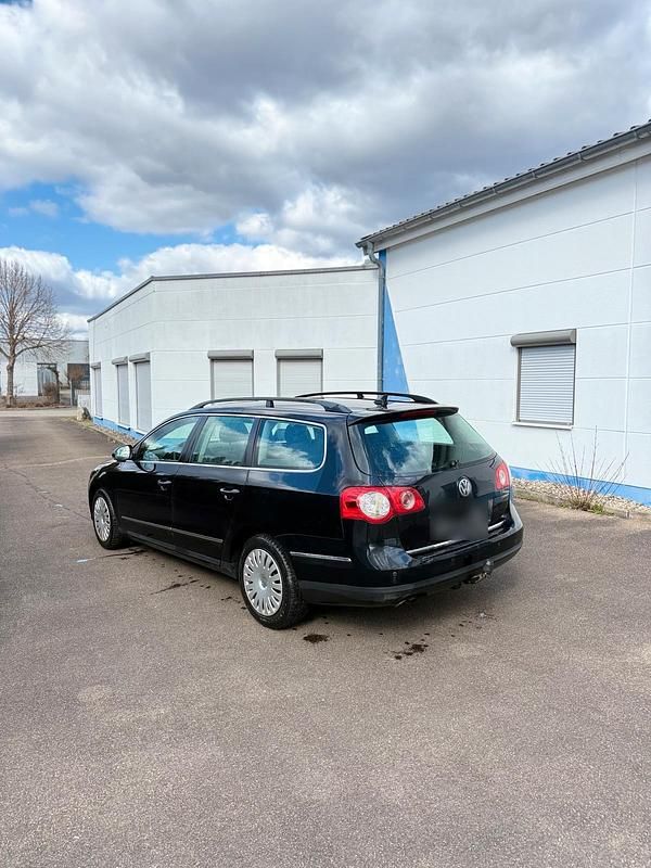 Usata VW Passat 140 CV (102 kW) 2006 Nero Station wagon