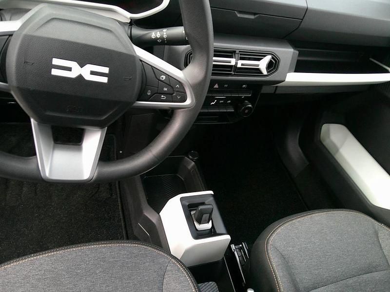 Gebraucht Dacia Spring Essentiel 33 kW (45 PS) 2025 Weiß Kleinwagen