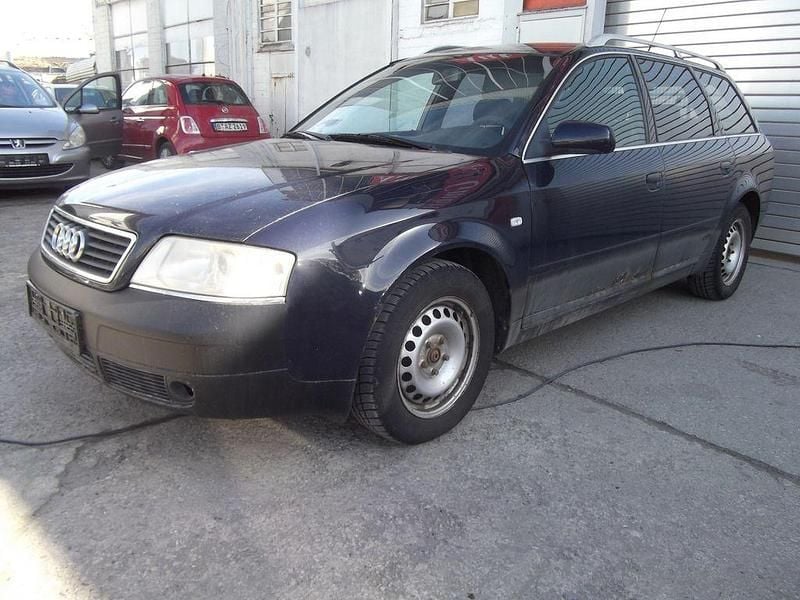 Gebraucht Audi A6 125 PS (91 kW) 1999 Blau Kombi