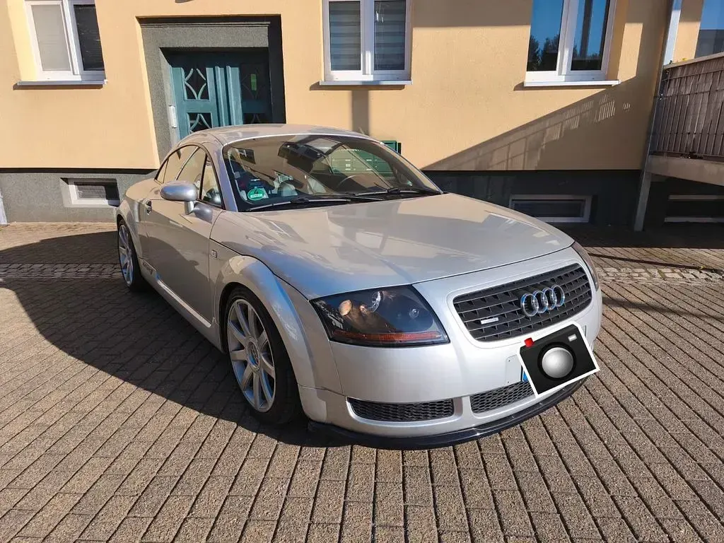 Second-hand Audi TT Sport 179 CP (131 kW) 2000 Argintiu Coupe