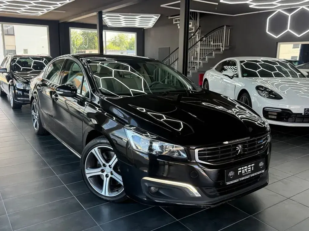 Gebraucht Peugeot 508 Allure 179 PS (131 kW) 2015 Braun Limousine