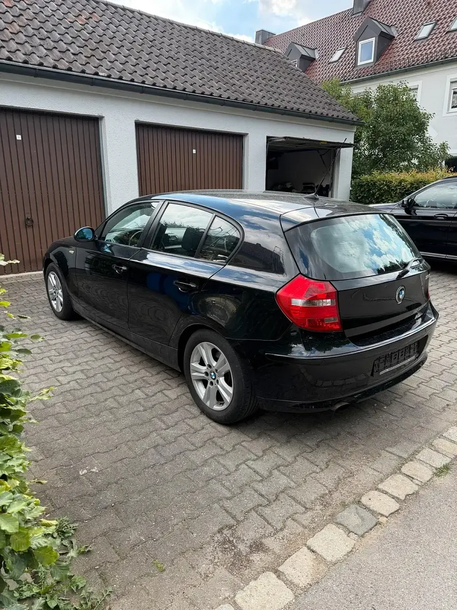 Gebraucht BMW 116 116 PS (85 kW) 2007 Schwarz Kleinwagen