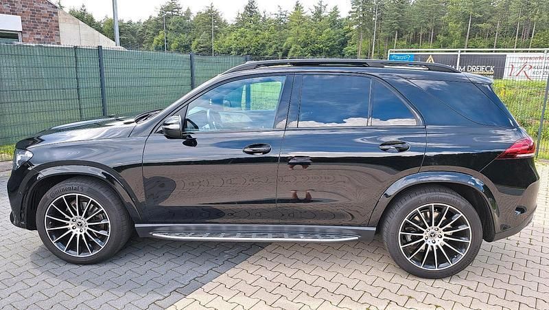 Schwarz Gebraucht 2023 Mercedes GLE300 SUV | 61.500 € (Fairer Preis) - Bild 1/4