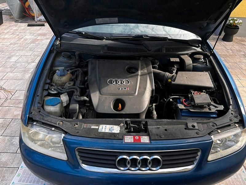 Gebraucht Audi A3 136 PS (100 kW) 2001 Blau Kleinwagen