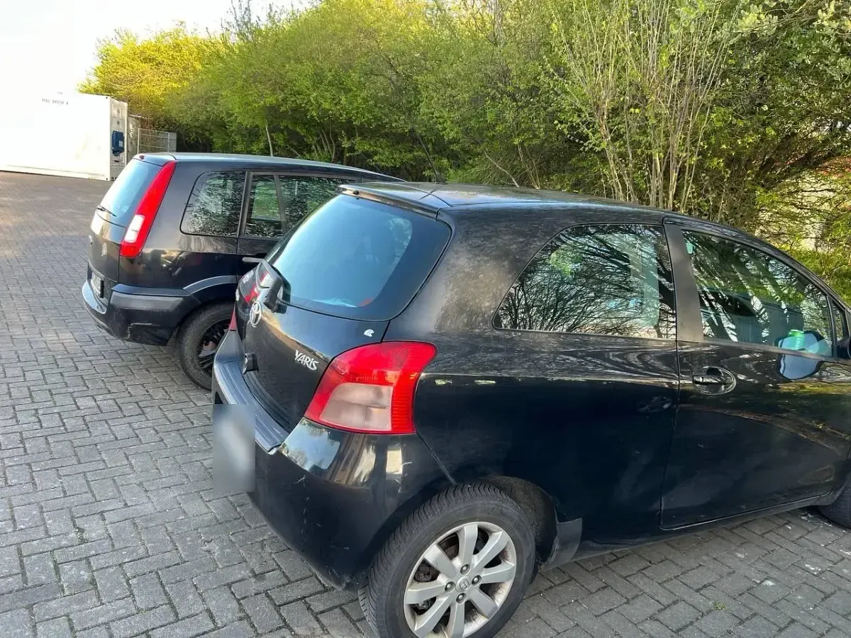 Gebraucht Toyota Yaris 95 PS (69 kW) 2007 Schwarz Kleinwagen