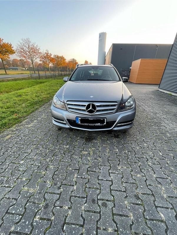 Silber Gebraucht 2011 Mercedes C220 Kombi | 7.500 € (Guter Preis) - Bild 1/4