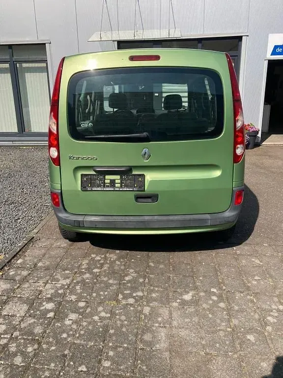 Gebraucht Renault Kangoo Expression 106 PS (77 kW) 2009 Grün Van / Kleinbus