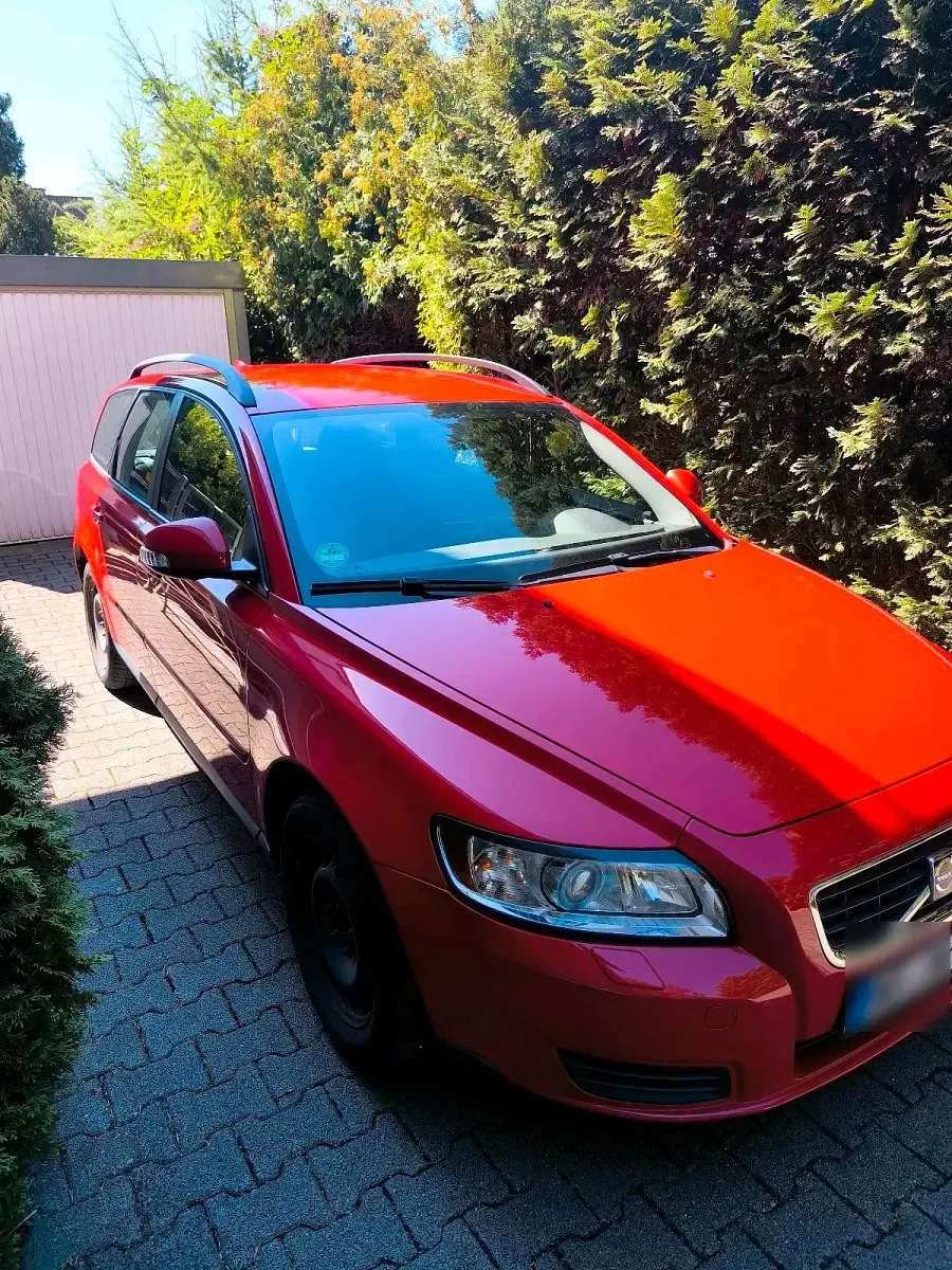 Gebraucht Volvo V50 101 PS (74 kW) 2009 Rot Kombi