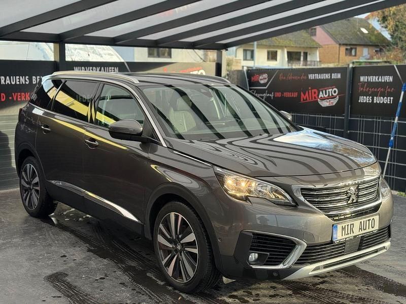 Gebraucht Peugeot 5008 Allure 131 PS (96 kW) 2020 Grau SUV
