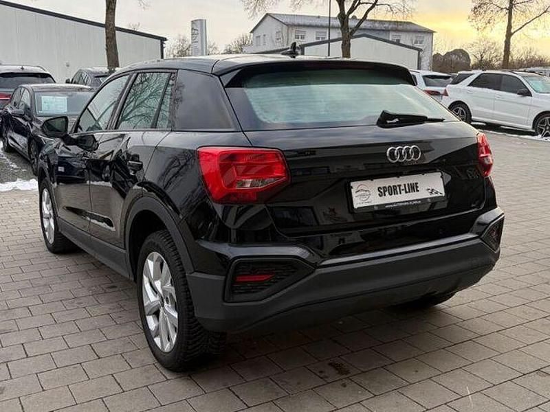 Gebraucht Audi Q2 Ambiente 150 PS (110 kW) 2022 Schwarz SUV