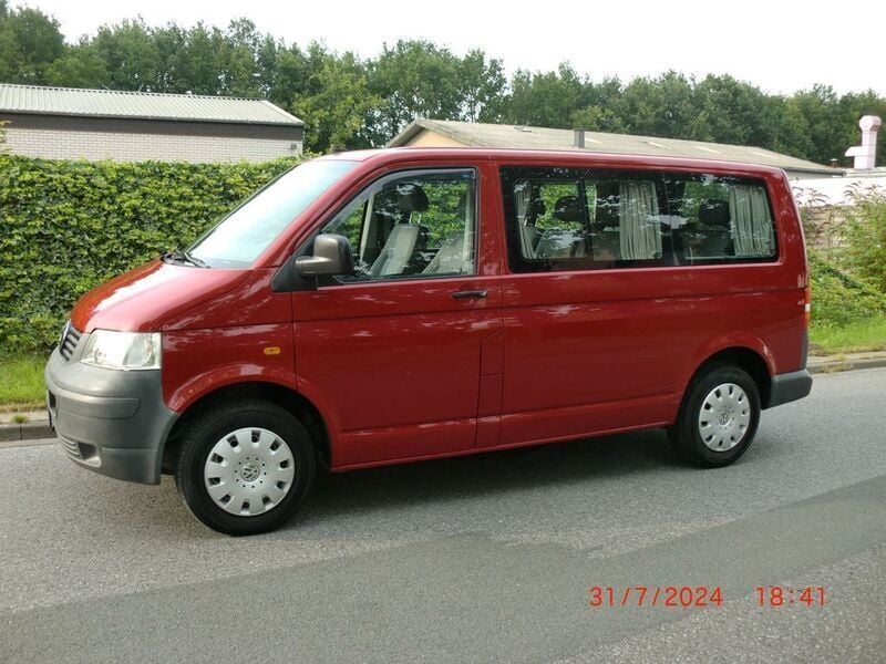 Gebraucht VW T5 131 PS (96 kW) 2006 Rot Van