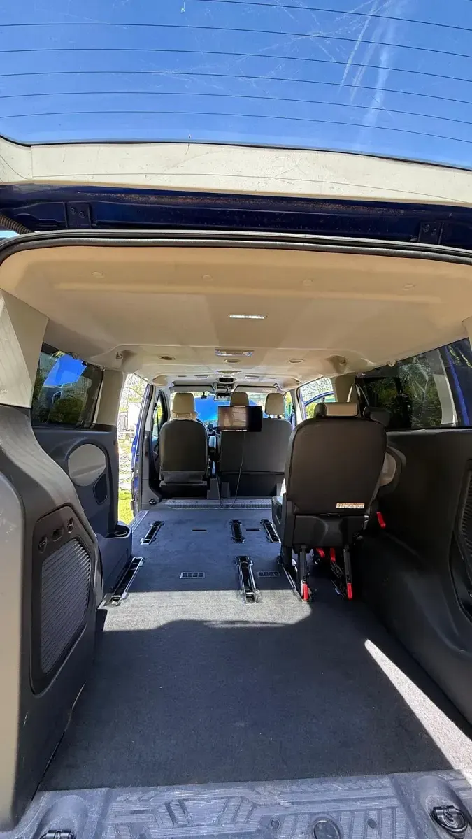 Gebraucht Ford Tourneo 170 PS (125 kW) 2017 Blau Van / Kleinbus