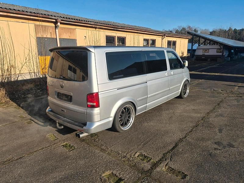 Gebraucht VW T5 131 PS (96 kW) 2005 Silber Van